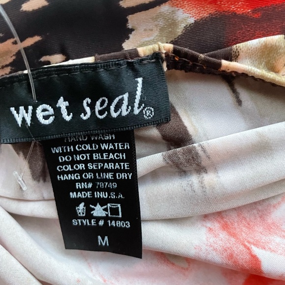 NW WET SEAL HALTER TOP SZ M - Picture 6 of 6